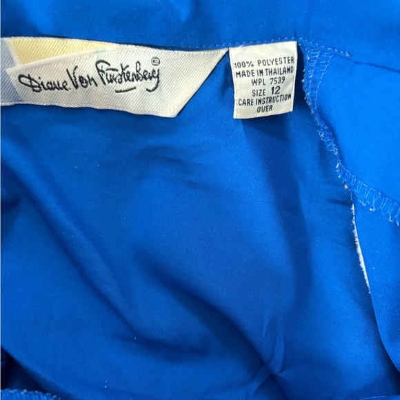 Vintage Diane Von Fustenberg Blouse with Shoulder Pads - Picture 5 of 8